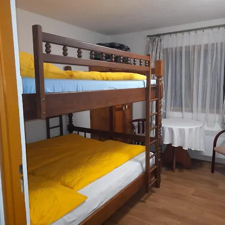 Rekreacni Stredisko Rojana Guest house